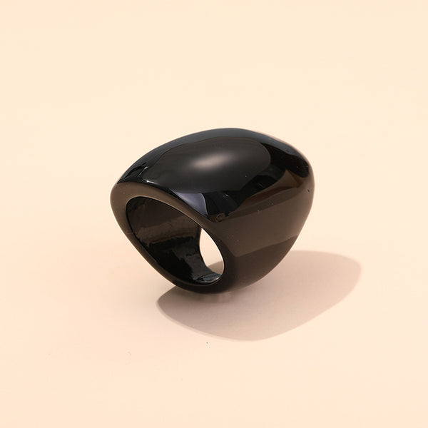 This Oval Resin Ring is the perfect accessory for any outfit. Crafted from the best quality resin material, its large oval shape adds a subtle yet stylish look. 