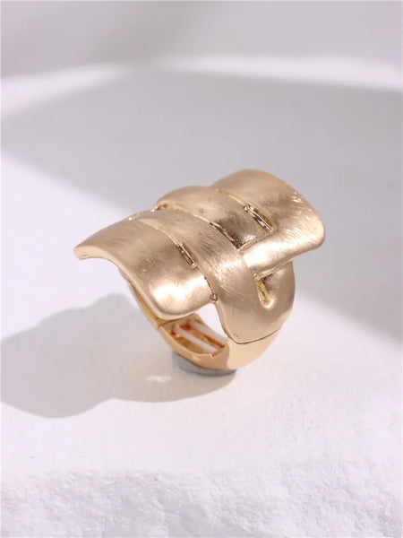 Light Large Silver and Copper Geometric Ring comes in a variety of shapes and designs. Crafted with titanium steel and a contemporary geometric design. One size.